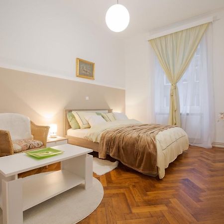 Apartman Manja Zagreb Bagian luar foto